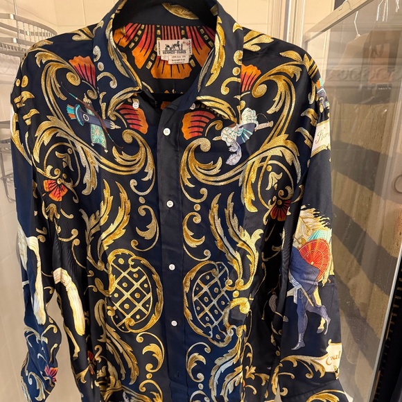 EXCELLENT Hermes 100 percent Silk Blouse - Picture 1 of 6